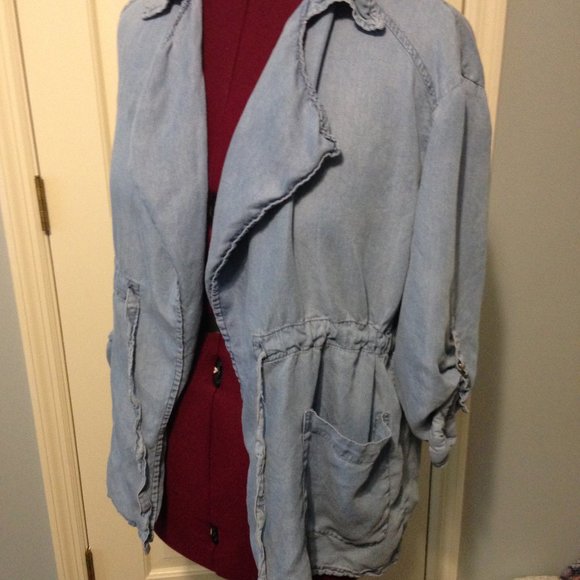 LOVE TREE LADIES SIZE LARGE LIGHTWEIGHT JEAN JACKET TOP PULL STRING 3/4 SLEEVES - Picture 1 of 5